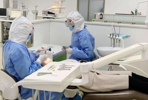 逸夫醫(yī)院植牙多少錢