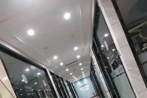 單州口腔醫(yī)院種植牙多少錢